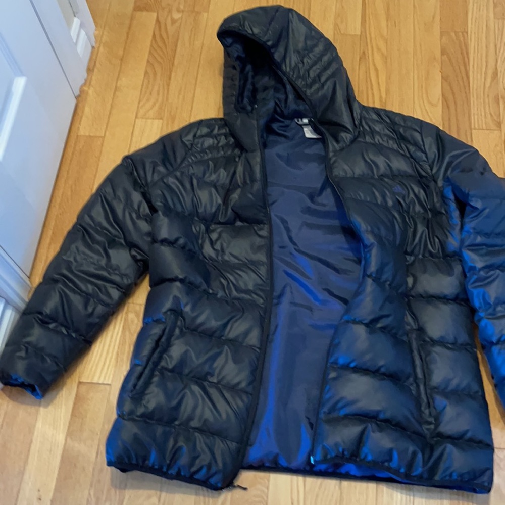 Adidas black puffer jacket size XL - Picture 4 of 4